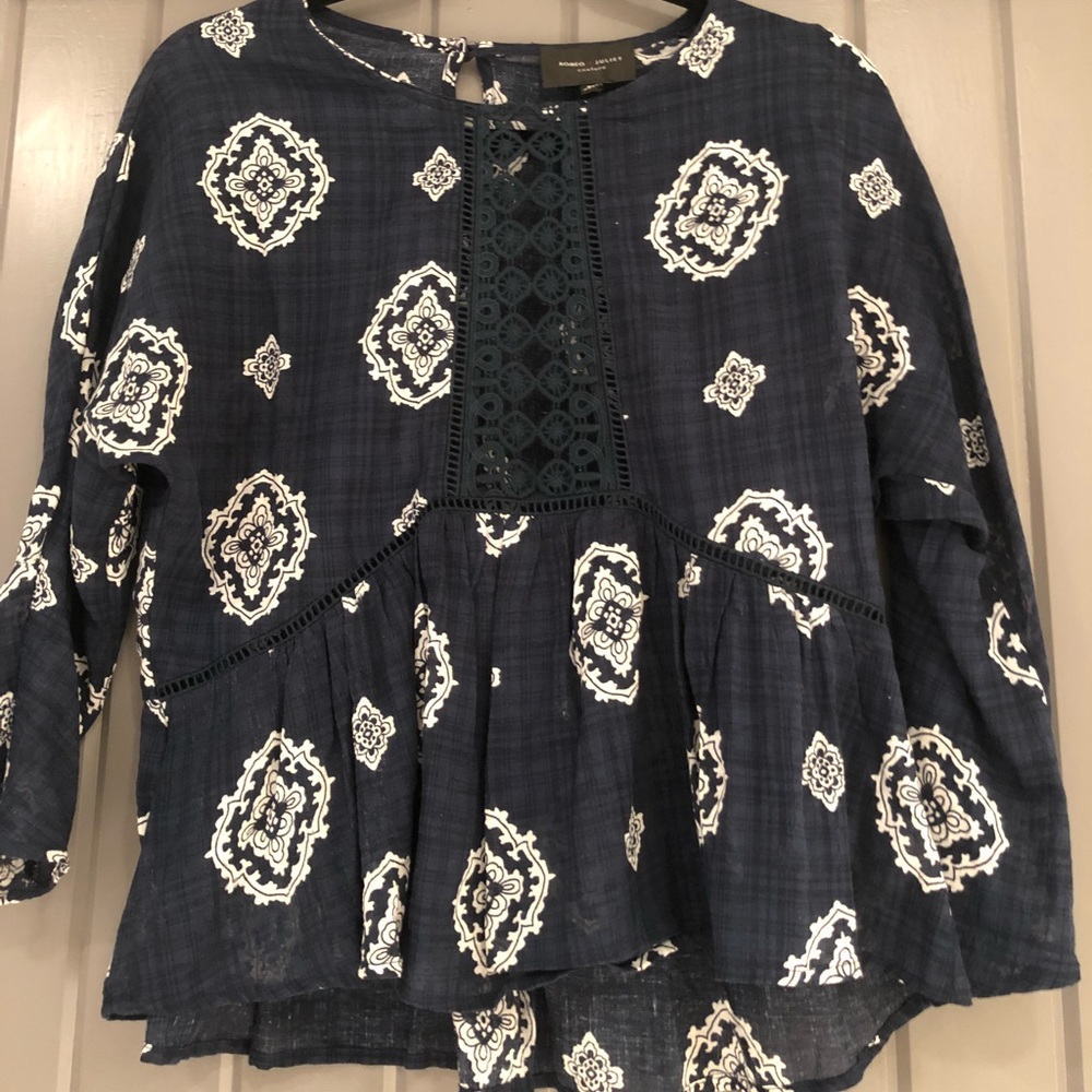 Pretty blouse